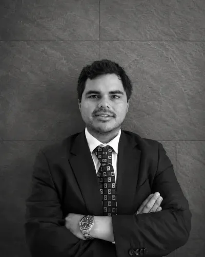 Portrait of Mtro. Nicolás Hernández Díaz, Perito Traductor Autorizado and Certified Legal Translator in Mérida
